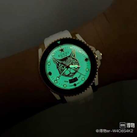 Gucci Unisex Luminous Tiger Head Watch I love this watch, it has a great design - Click Image to Close