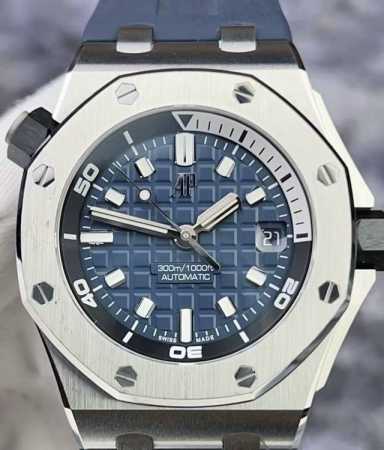 I really studied the dial color of this watch for a long time. It is a relativel - Click Image to Close