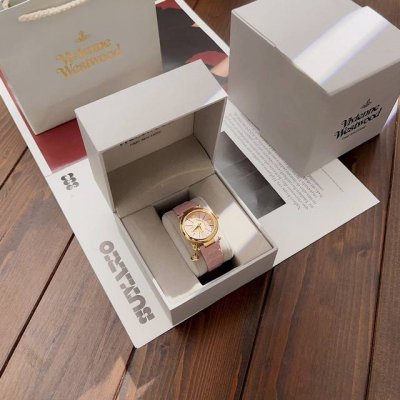 Century-Old Classic, Three Colors To Choose From, Vivienne Westwood Saturn Watch