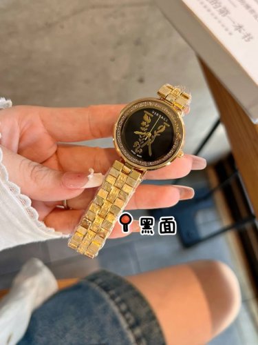 Versace The Retro Feel Of The Built-In Bgm Sisters Who Like A Niche Can Arrange