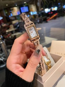 Herm S Women's Nantucket Series Quartz Movement Mirror 17X23Mm Strap "Freely Sca