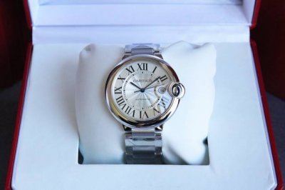 Real shot of Cartier Ballonbleu Original mold top synchronization Type: Top luxu