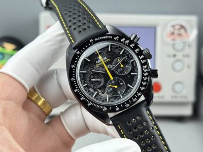 The new second-generation "all-ceramic" Apollo-Bls watch is the first Omega Spe