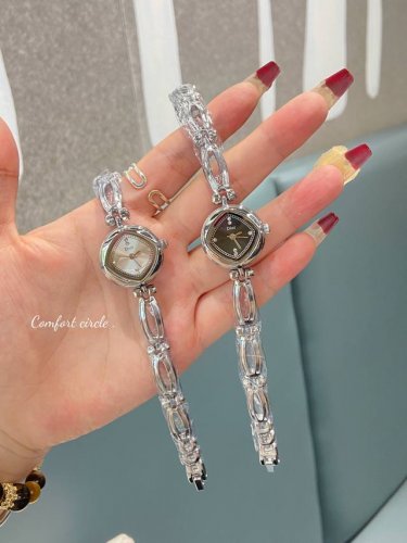 Dior's latest simple and stylish fashion watch with exquisite ladylike temperam