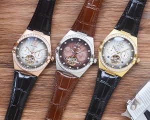 White diamond and gold diamond multifunctional watch beloved by men Latest: Ome