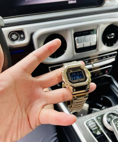 Shipping photos, finally shipped! Casio small gold brick, gold Gmw-B5000D-1Jfb5