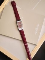 Red dial and red strap The striking burgundy red exterior is instantly captivati