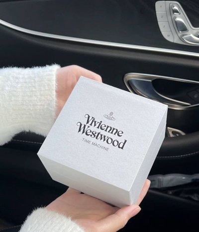 Vivienne Westwood Vivienne Westwood Queen Mother watch quartz movement stainless