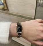 Chanel Black Gold Sugar Cube Watch, a style that makes anyone look beautiful, se