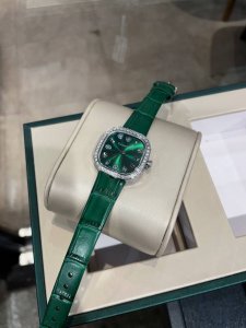 How Can You Miss New Equipment? ~~ Order Now And Get A Pair Of Watch Straps And
