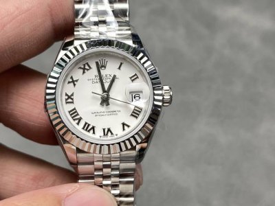 Compared To Time, It Is Late, But As A Gift, It Is Sincere, Every Detail Is Good