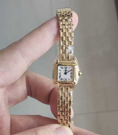 Cartier Mini Panther Gold Women's Watch, measuring 19mm*25mm, is truly exquisite - Click Image to Close