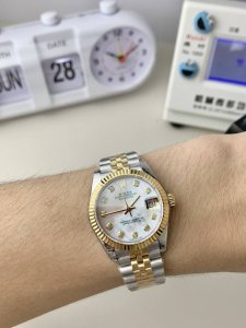 Gs Gold Mother-of-Pearl Date 31mm Japanese Movement! DDD