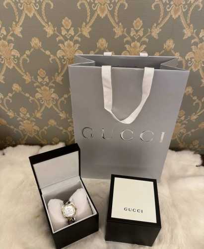 Gucci super classic and good-looking watch. This is a particularly good-looking