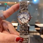 Longines Heart Moon series is elegant and imported quartz movement. It is accura