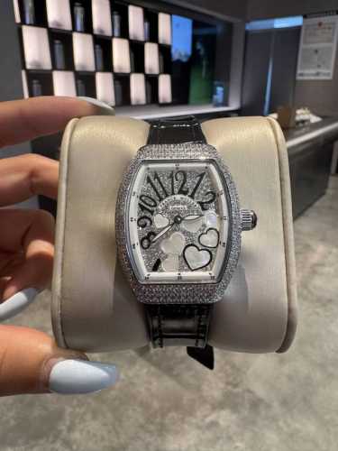 Franker Muller_Franck Muller V32 barrel series luxury inlaid diamond classic dig