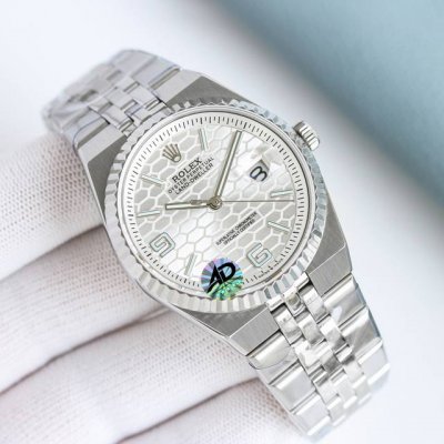 Gold and white same price - Diamond model Rolex's new Land-Dweller land-dweller