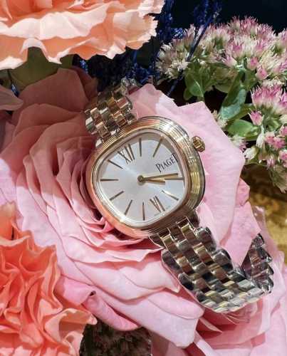 Oh My God, what an amazing watch! Piaget's new Gold-Plated Shadow series watch t