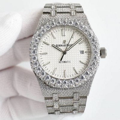 Audemars Piguet Royal Oak Series 15400 Ultra-Bright Night-Light Diamond Watch, F