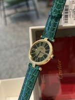 A stunning vintage Cartier Must Be watch with understated luxury and sophisticat