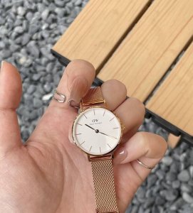 My best friend gave me this dream watch! Dw The moment I received it, I screamed