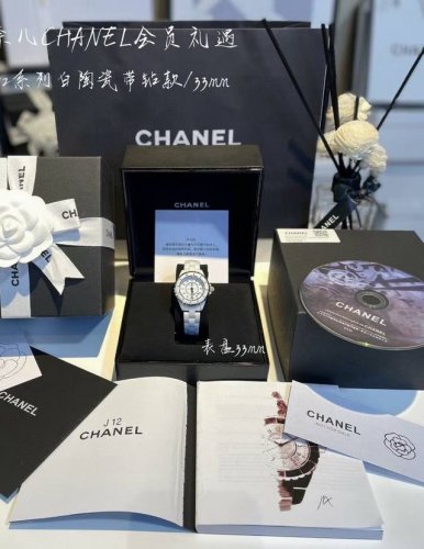 Chanel J12 ceramic series classic, a long-standing fashion favorite in the watch