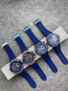 New counter quality Chrome Hearts classic retro dice cross flower bracelet. The