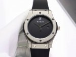 Gold and Black+20 The Hublot Classic Fusion Series 316 stainless steel case is f