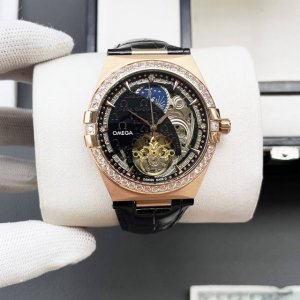 White diamond and gold diamond Omega - Omega's hot new product equipped with a