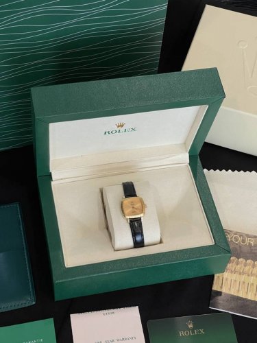 Recommendations for top-tier luxury watches! Who can resist a Rolex watch? Its i