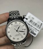 I saw a business professional friend nearby and was really interested. I recomm