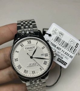 I saw a business professional friend nearby and was really interested. I recomm