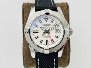 G8 Factory highly recommends Breitling Avenger Automatic Gmt 45 1 Original molde