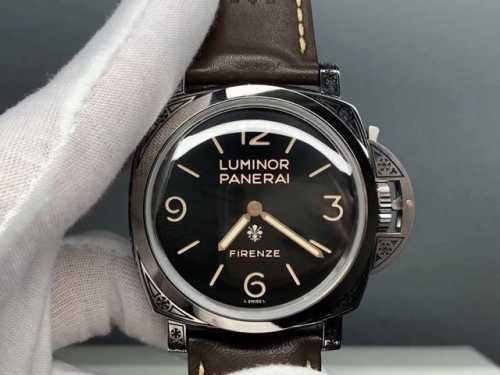 V9 Panerai pam00972 Florence boutique engraved model. This is the only official