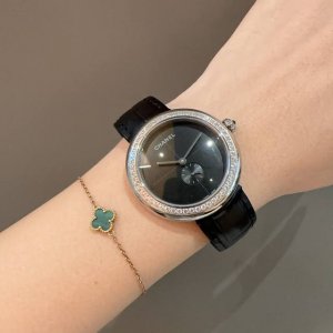 Chanel, an adorable and incredibly low-priced must-have for goddesses, featuring