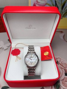 Fashionable Quartz Women's Omega's exquisite De Ville Classic Series women's mod