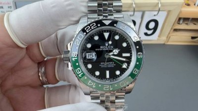 Exclusively supplied by a major factory. VS "Sprite Bezel" GMT-Master II, equipp