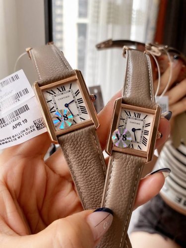 White Gold 390 Tanksolo Cartier Tank Series Retro Watch Tank Tank Series! The Le
