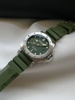 Vs: Panerai Submersible Pam01055 Watch, Rubber-Brushed Stainless Steel-Dark Mili