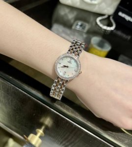 White Gold + 20 Diamonds + 30 Diamonds Omega Boutique Goddess Water Drop Series