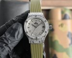 The highest version of the original mold is a replica of Hublot's classic fusio