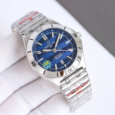 Breitling, Chronomat Automatic GMT 40 A32398101M1A1! The 1 dual time zone watch