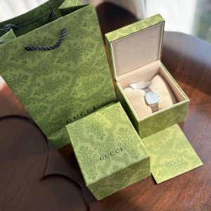 Xiao Zhan's Gucci Grip series watch, genuine original export overstock, equipped