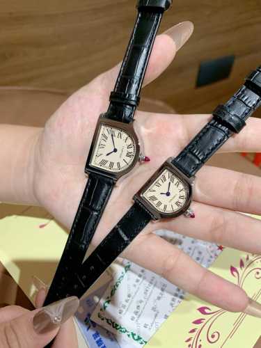 Rose Gold Cartier Table Clock Collection. The Cartier Cloche watch dates back to