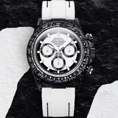 Tw factory's Rolex Cosmograph Daytona series carbon fiber custom edition. This w