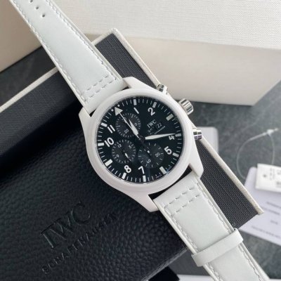 The new IWC Pilot's Watch Top Gun Chronograph Edition "Lake Tahoe" features a la