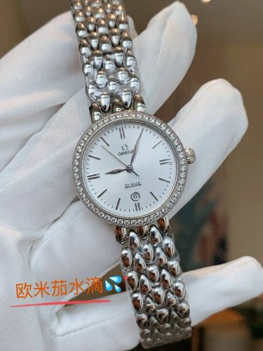 White Gold + 20 Diamonds + 30 Omega Fine Goddess Water Drop Series Watch. Exquis