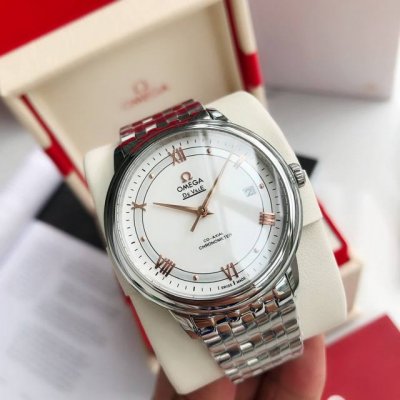 De Ville series men's watch, casual, simple and classic. After the De Ville seri