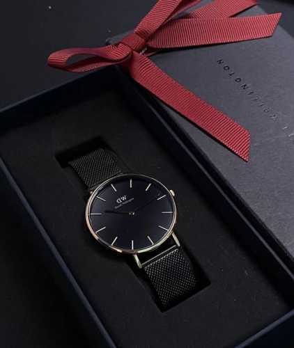 Dw Watch | Simple, Light Luxury, High-End. My family recently gave me a watch fo