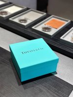 Home-Style Coffee Mug! This Ote Italian retro-style insulated coffee mug has the